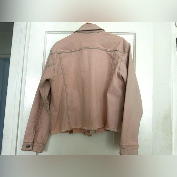 Size large. Hardly worn. It’s been hanging in my closet. Moving and purging. - Picture 4 of 4